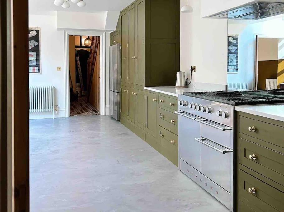 Luxury City Centre Townhouse - Sleeps 6 Chester Exterior foto