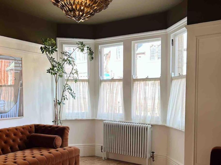 Luxury City Centre Townhouse - Sleeps 6 Chester Exterior foto